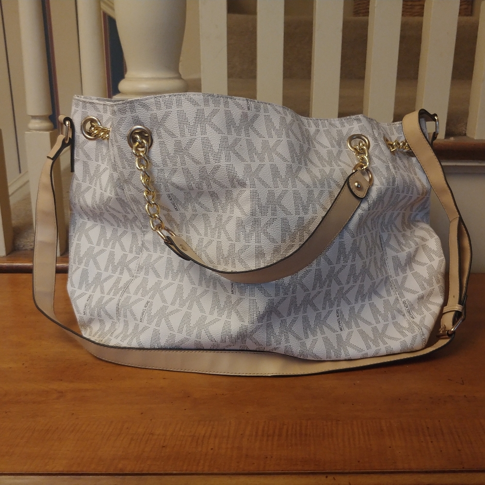 EUC Michael Kors large handbag